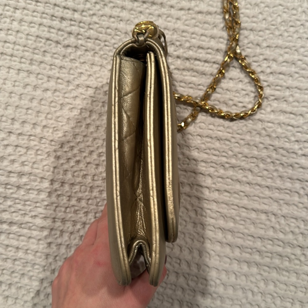 Vintage Chanel bag with tassel - Picture 6 of 8